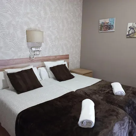 Hotell Arenales De Jerte