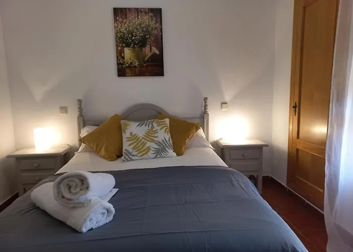 Отель Arenales De 2*